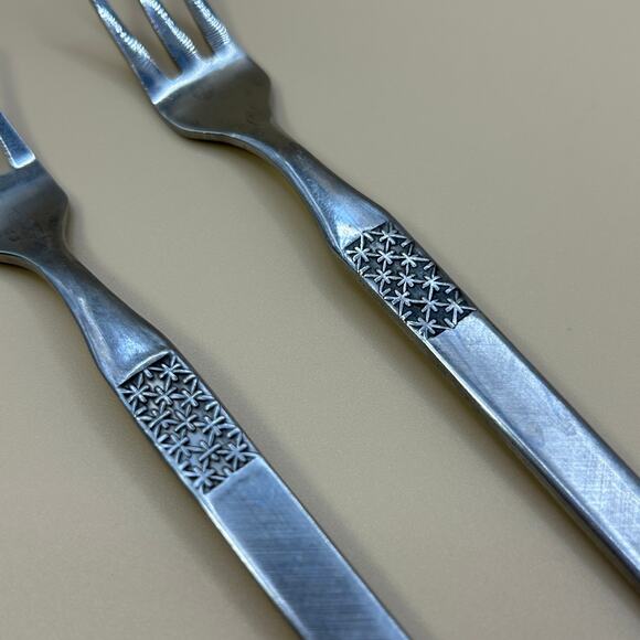 2 Cocktail Seafood Fork Oxford Hall Stainless Korea Snowflake Star - Picture 6 of 6